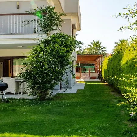 Villa Lux W Pool Garden 3 Min To Sea In Çeşme